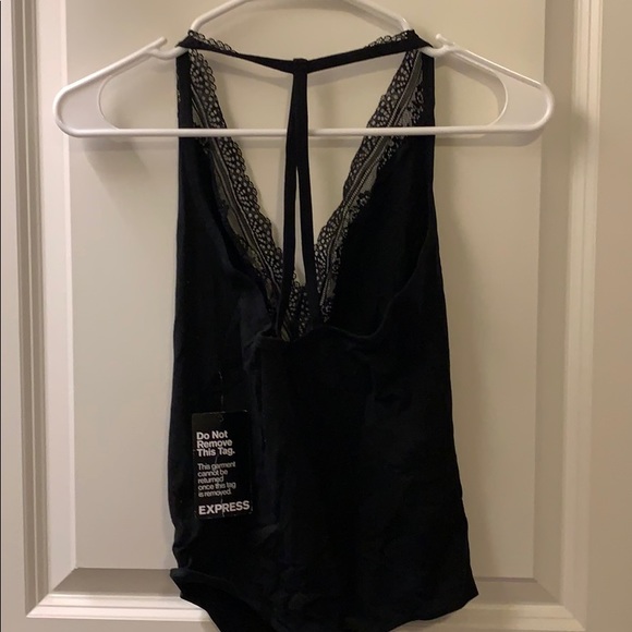 Express One Piece - Picture 4 of 4